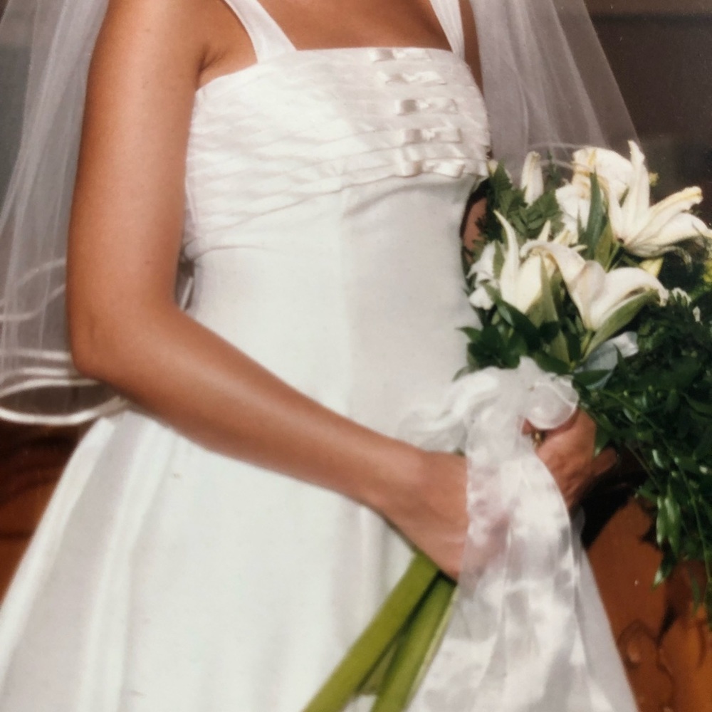 Wedding gown